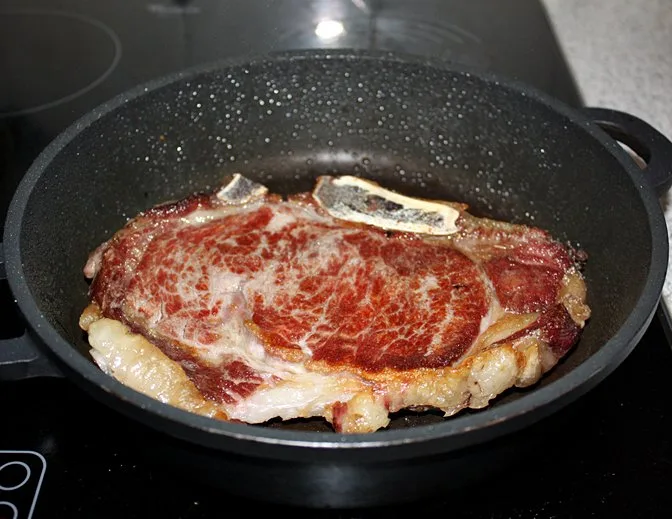 Originalfoto von Norman: Porterhouse in der Zubereitung